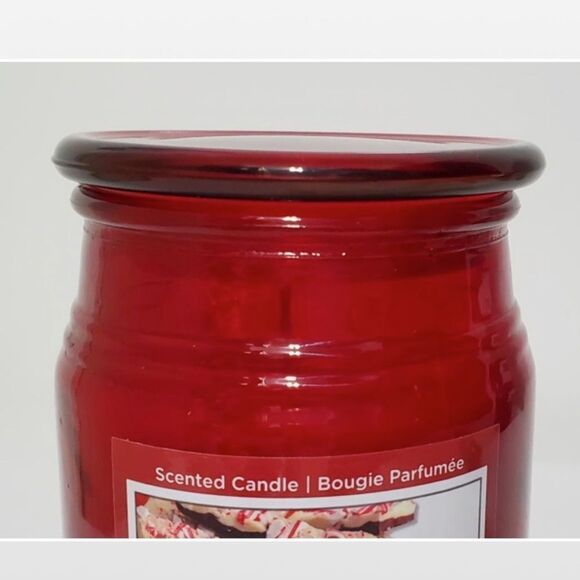 New Red Peppermint Home Jar Candle - Picture 4 of 13